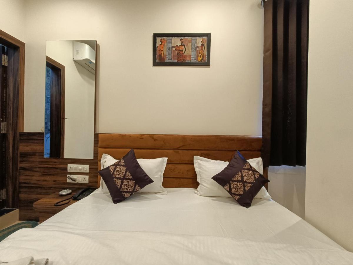 Hotel Vrinda Inn 烏代浦 外观 照片