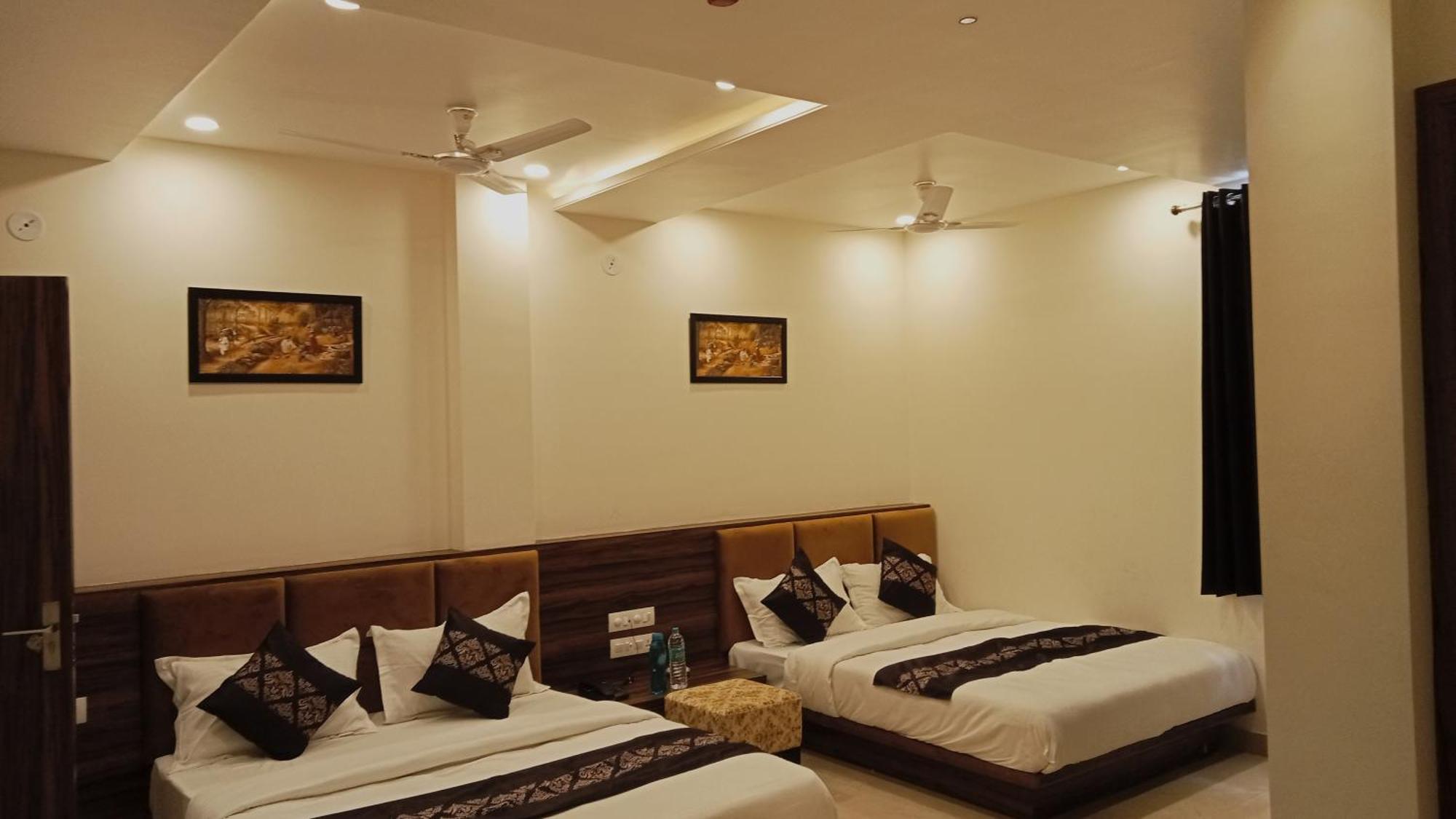 Hotel Vrinda Inn 烏代浦 外观 照片