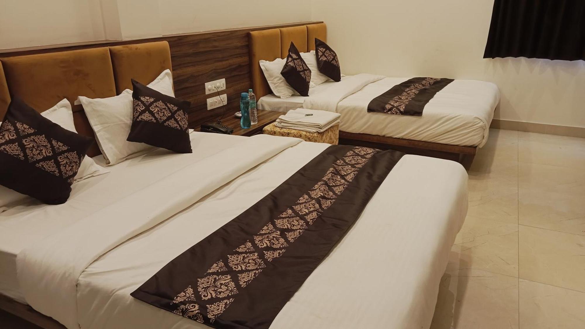 Hotel Vrinda Inn 烏代浦 外观 照片