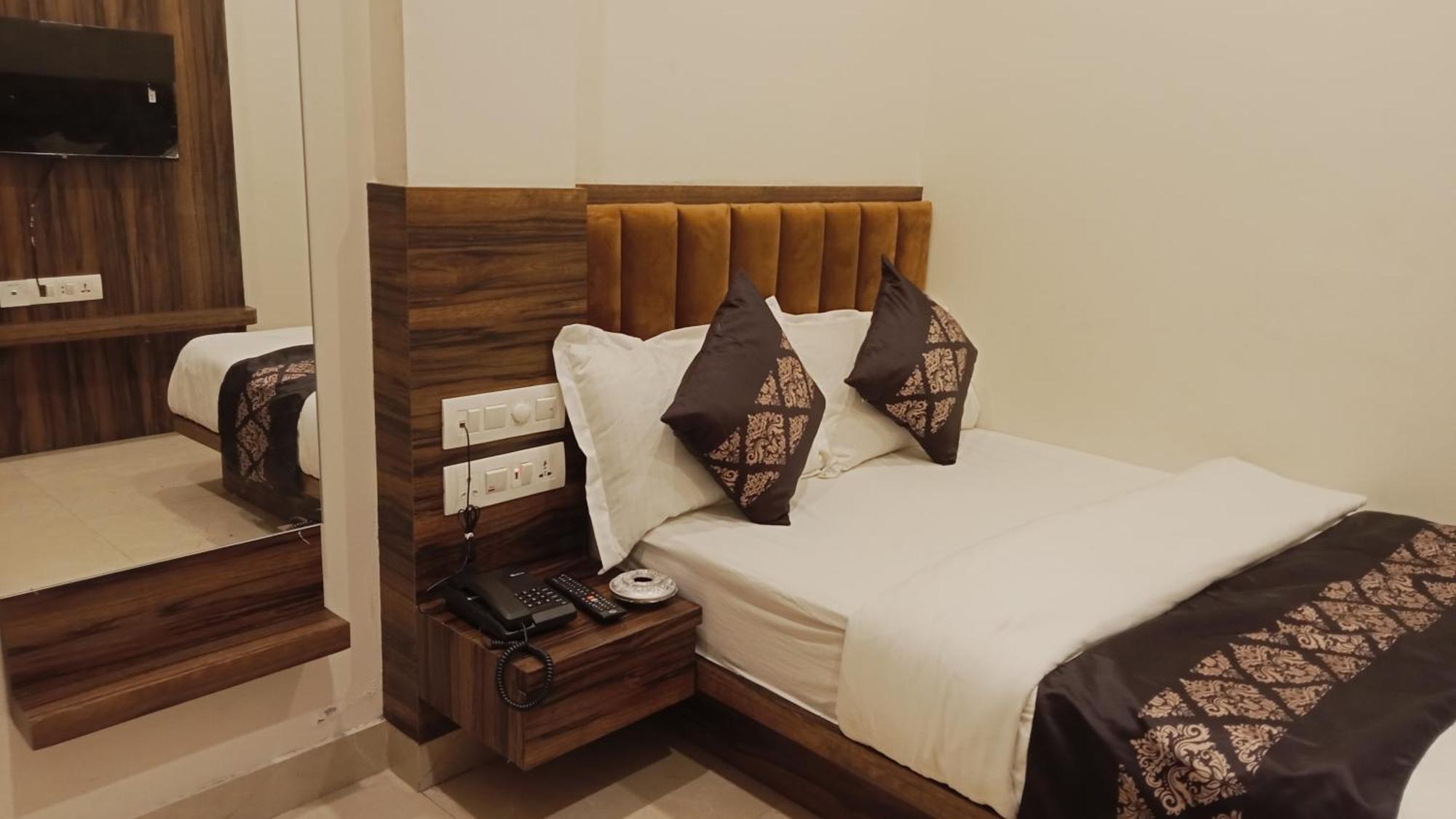 Hotel Vrinda Inn 烏代浦 外观 照片
