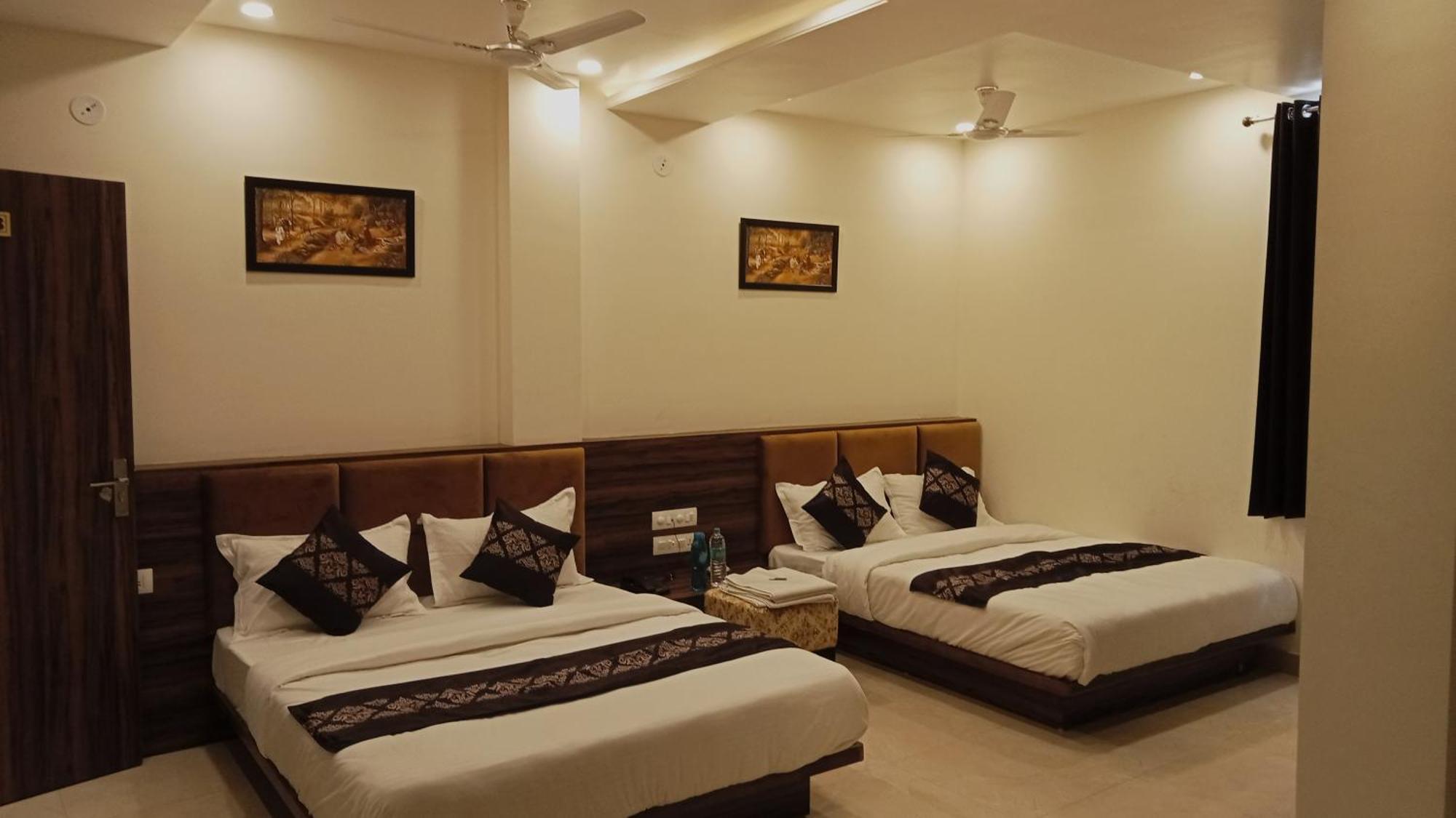 Hotel Vrinda Inn 烏代浦 外观 照片